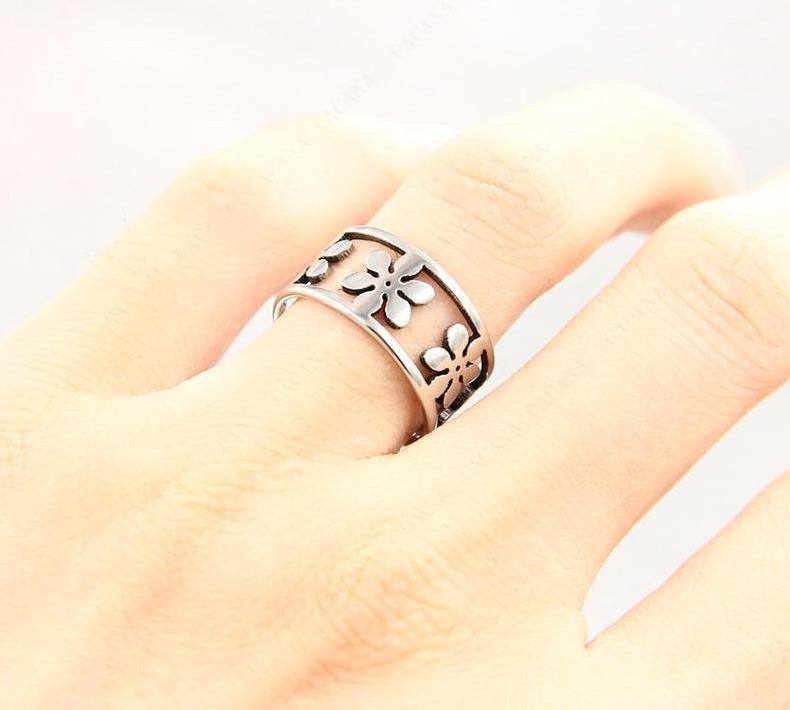 Flower Petals Stainless Steel Ring For Women - Kalsord